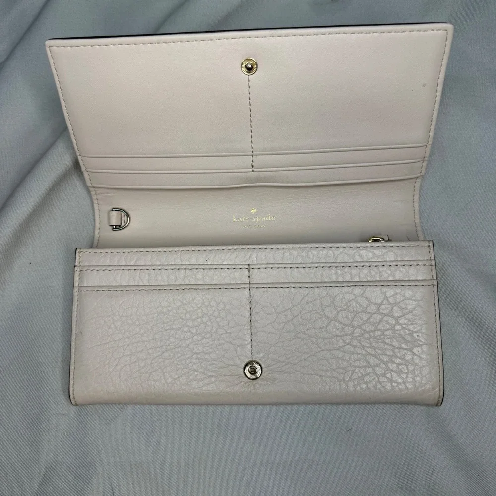 Kate Spade New York Cream Pebbled Leather Laser Cut Petal Continental Wallet